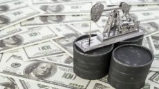 النفط يهبط إلى مستويات ما قبل الحرب مع انحسار مخاوف الإمدادات