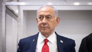 كاتب اسرائيلي: اتفاق إيران وأمريكا فشل شخصي لنتنياهو