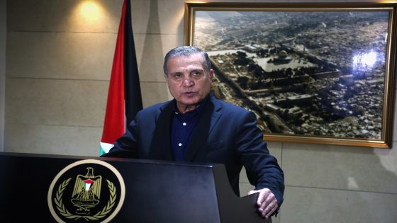 أبو ردينة: حل مشاكل المنطقة بأسرها مرتبط بحل قضية فلسطين الأمر الذي ينهي الحروب ويمنع الفوضى