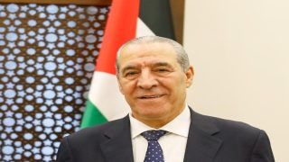 الشيخ يرحب بقرار بلجيكا وهولندا حظر استيراد بضائع المستعمرات ويدعو الدول إلى إجراءات مماثلة